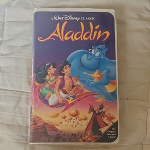 Disney Aladdin VHS with Purple and Blue Cover